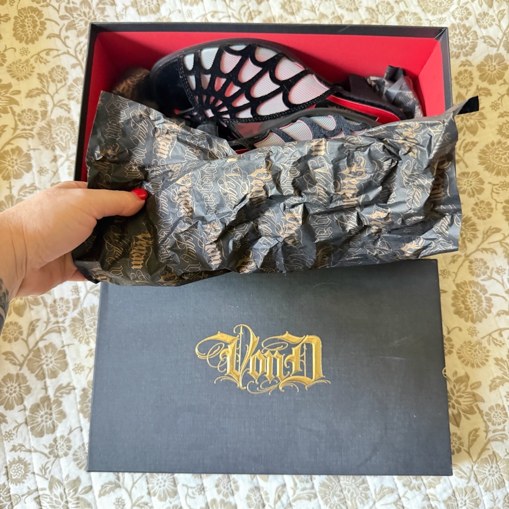 Kat von d Von D shoes spiderweb kitten heels - Picture 5 of 5
